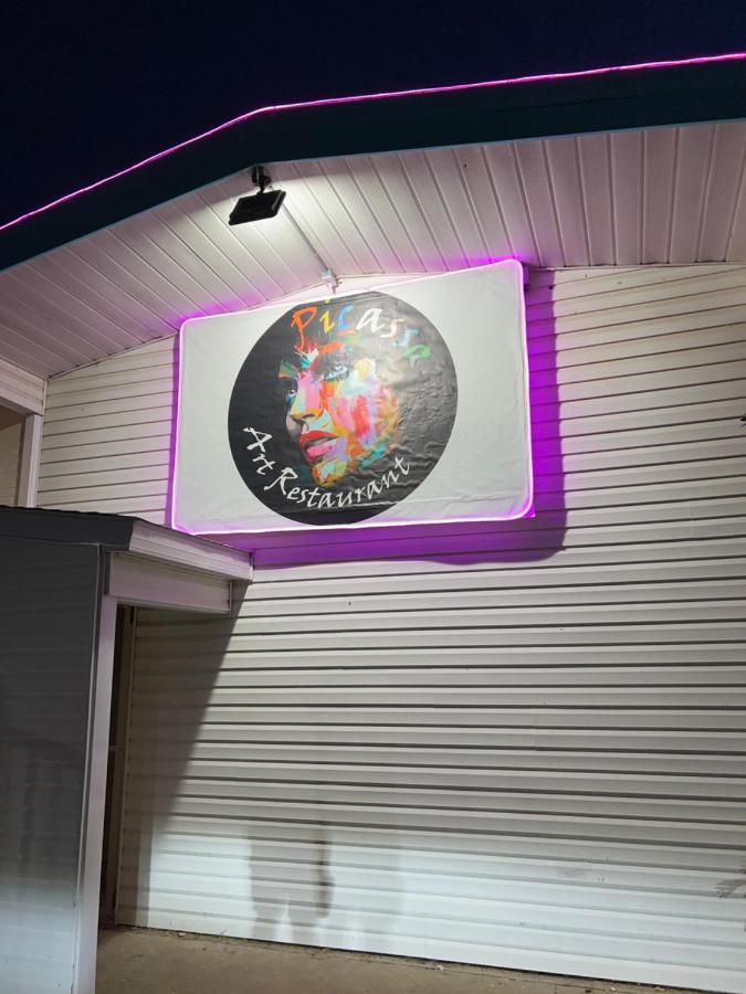 Motel Boutique By Wolf Inn Milan Екстериор снимка